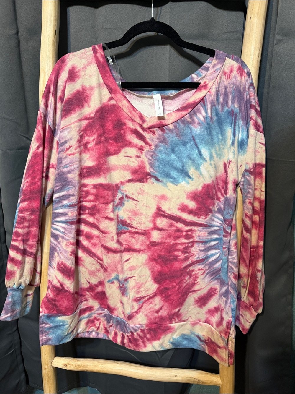 Honeyme Pink & Blue Tie-Dye V-Neck Long Sleeve Top